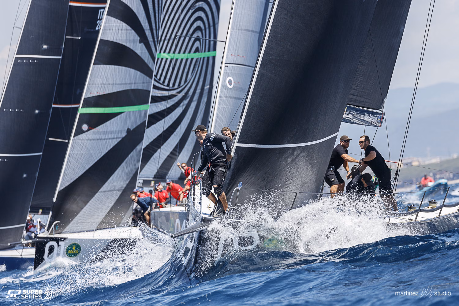 Los TP52 toman el relevo en el puerto de Maó