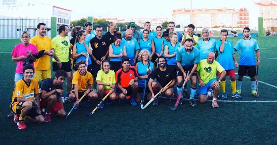 (Galería de fotos) Menorca Hockey y Atlètic Terrassa se dan la mano