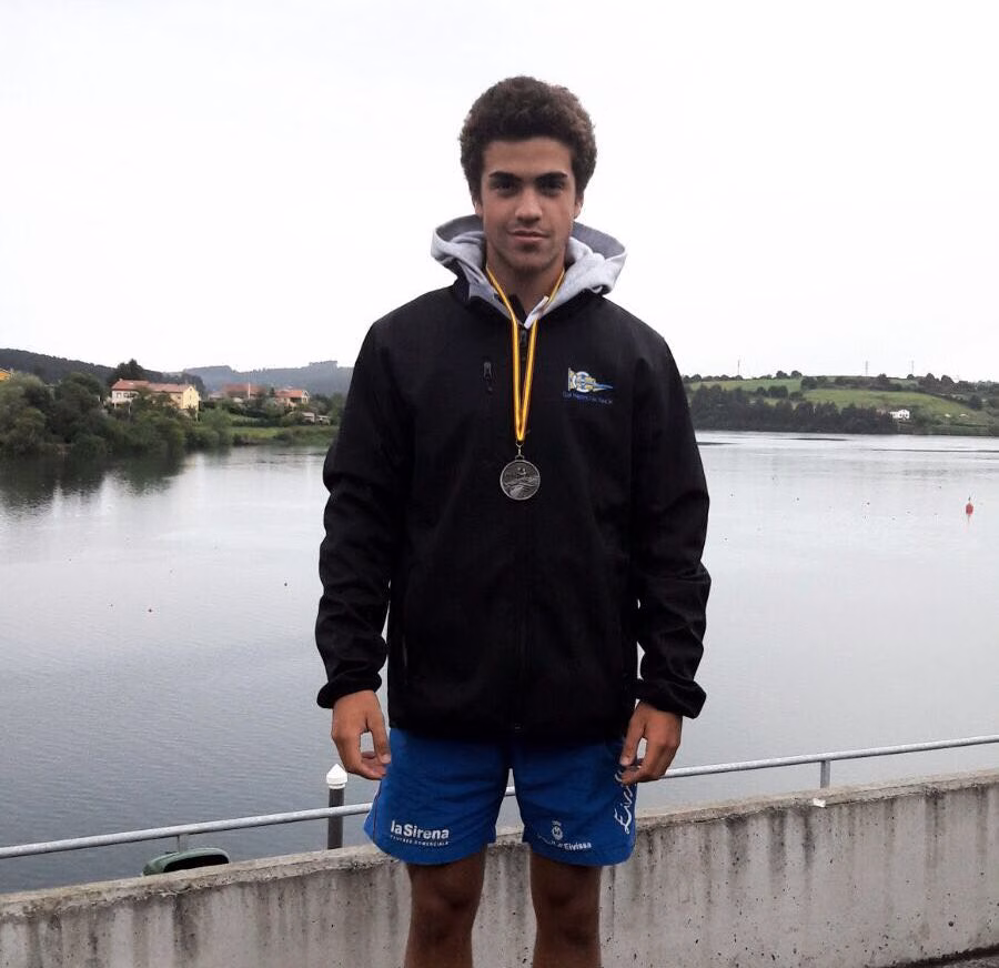 Pau Hierro, convocado por la selección española de piragüismo