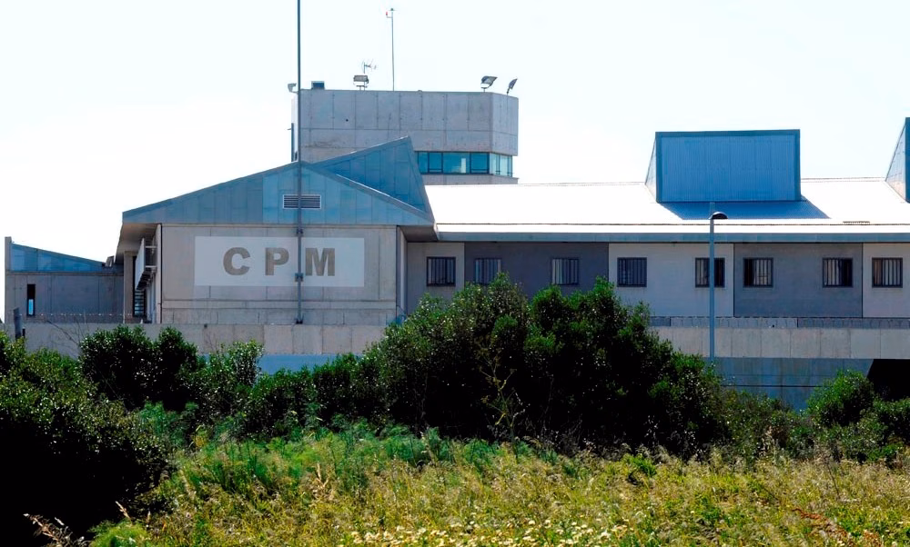 Queda sobreseída la denuncia contra funcionarios de la prisión de Menorca por una presunta paliza a un interno