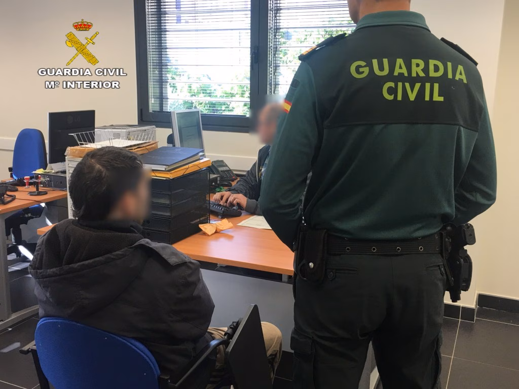 Detienen en La Rioja a un hombre que estafó a varios residentes en Balears