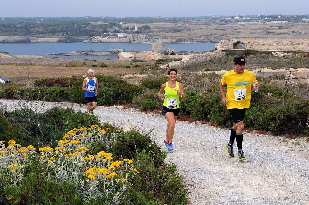 La fortaleza de La Mola, lista para su tradicional carrera