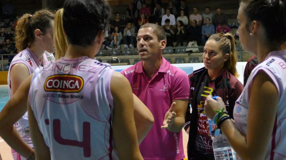 El Avarca de Menorca no puede con el líder y el play off se decidirá en Tenerife