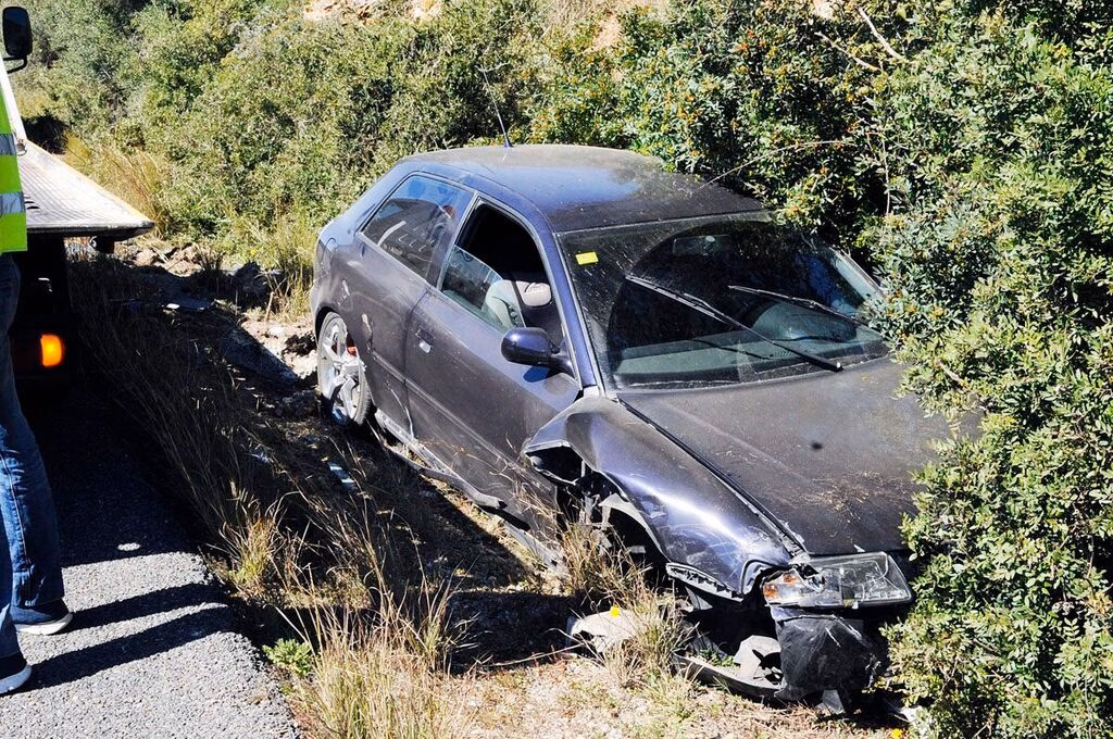 (Galería de fotos) Aparatoso accidente en la carretera general