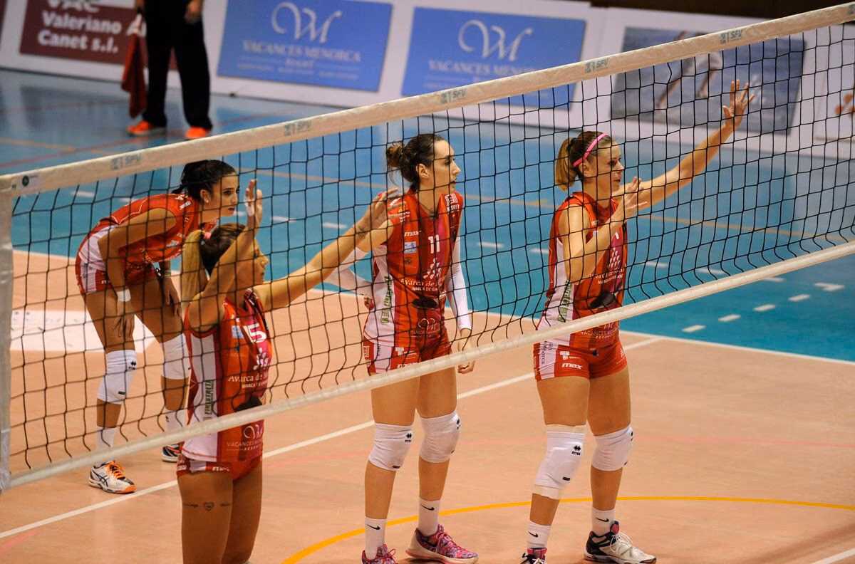 Avarca de Menorca-Naturhouse: el puente hacia el play off