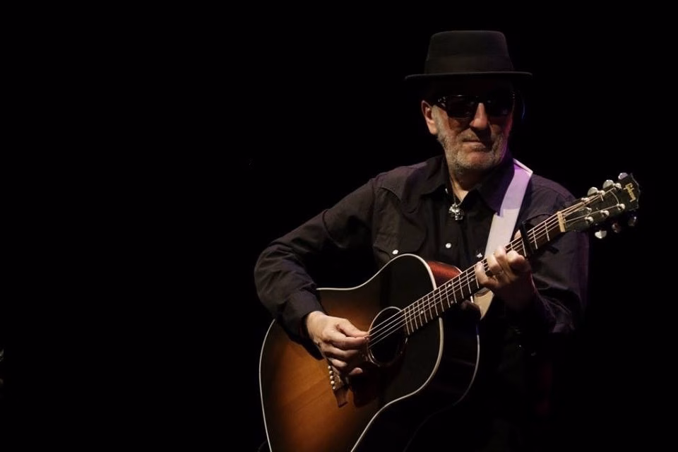 (Vídeo) Pancho Varona trae a Menorca las historias de las canciones de Joaquín Sabina