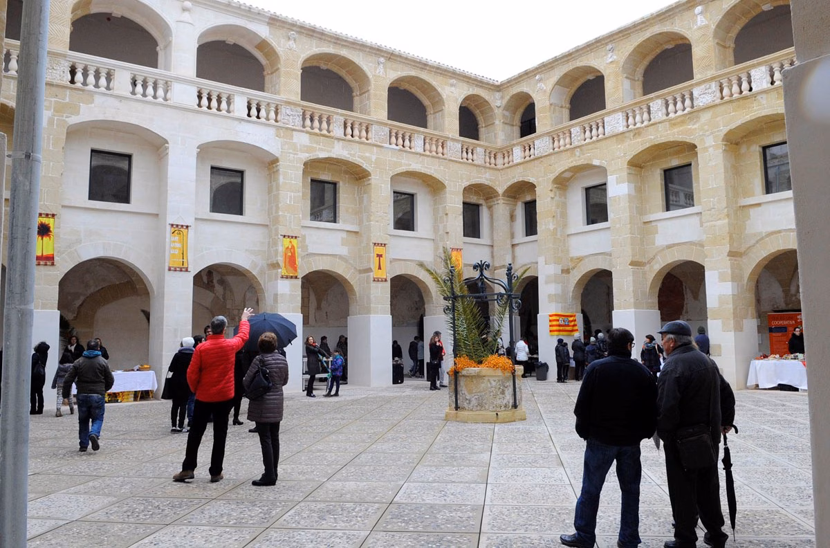 (Fotos) Alaior recupera el Pati de sa Lluna