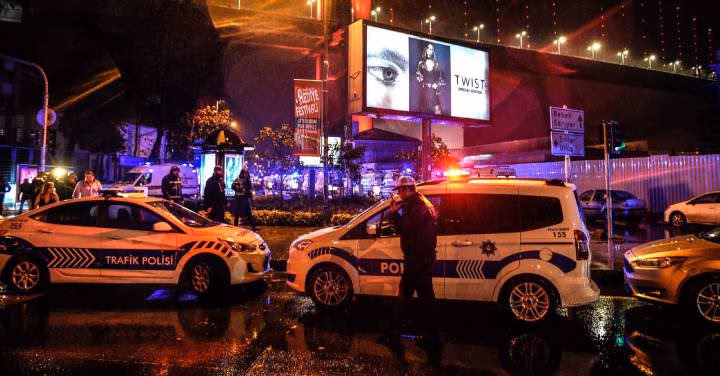El año empieza con un atentado en Estambul que deja 39 muertos