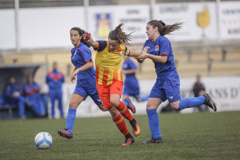 (La foto) Derrotas de Paula Sintes y Lorena Allès con la selección balear
