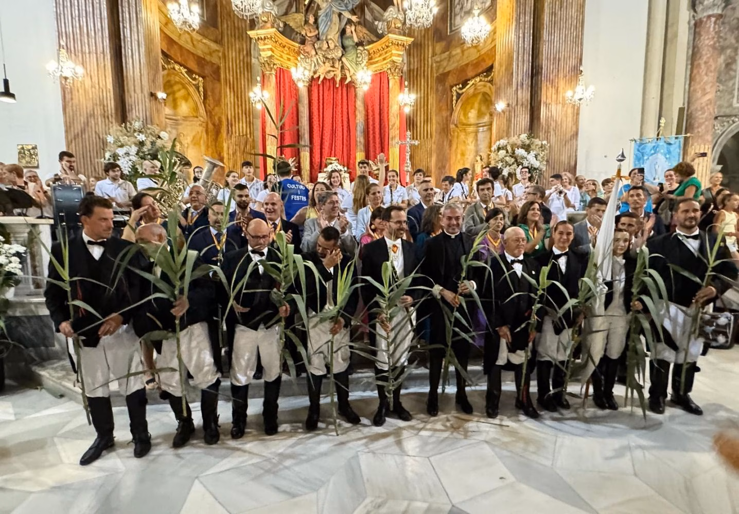 (Vídeos y fotos) Deslucida, pero emotiva, entrega de 'canyes verdes'