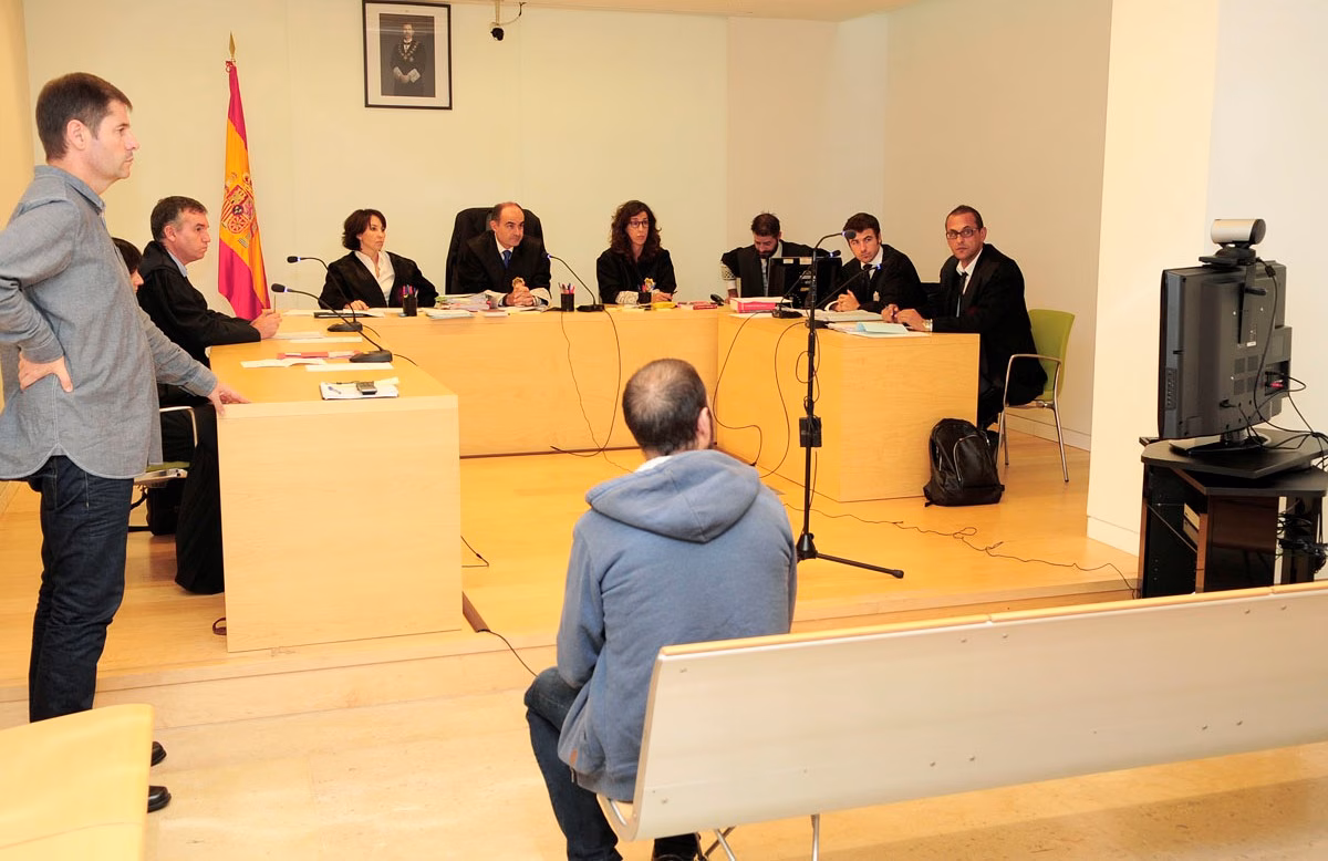 Acuerdan 2 años de cárcel y 15.000€ para los dos agresores sexuales