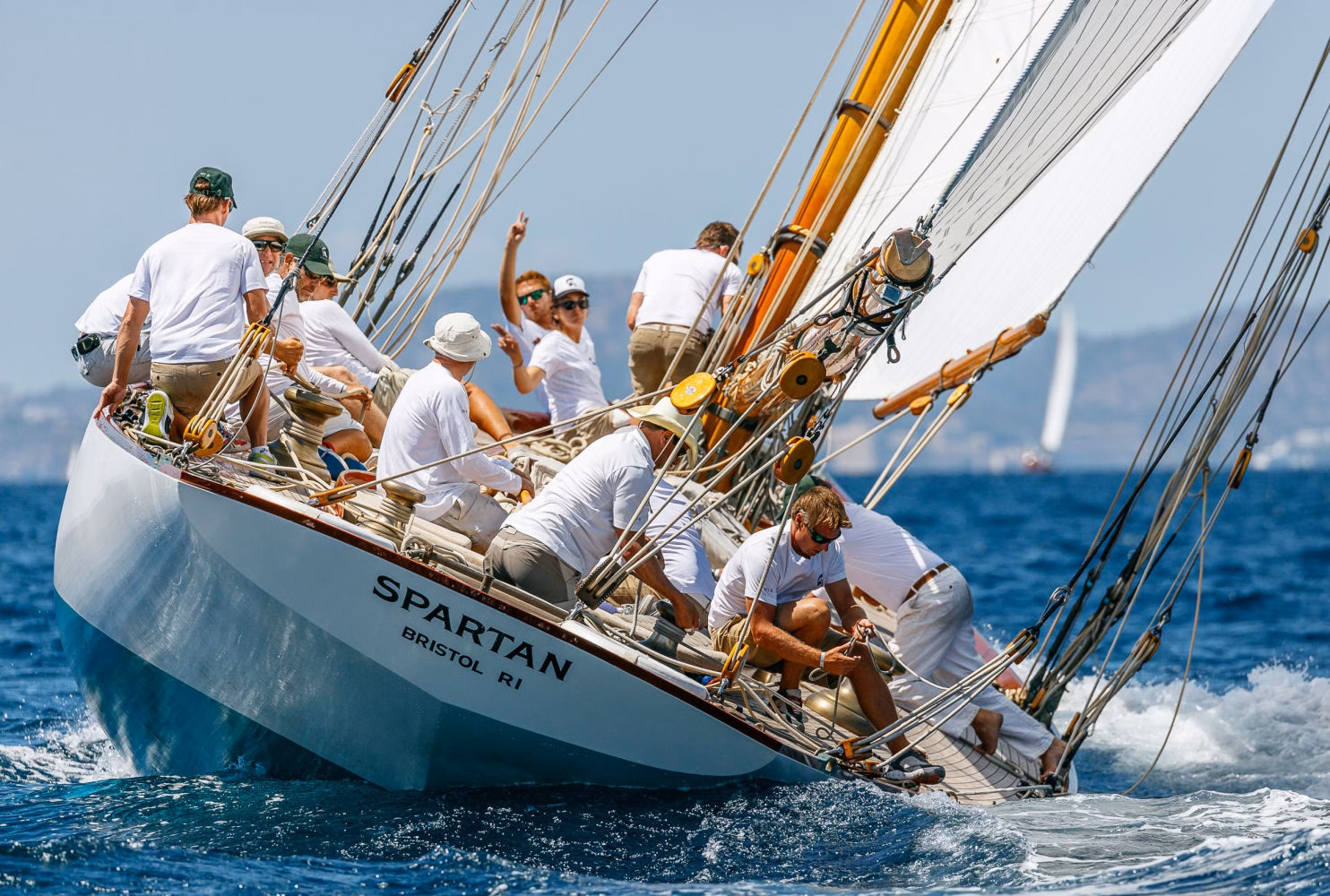 Copa del Rey: 42 barcos, 10 países y el espectáculo de los barcos de época