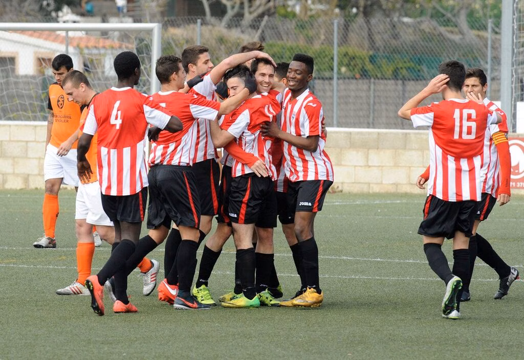 Otra jornada de vértigo para Penya Ciutadella y Mercadal