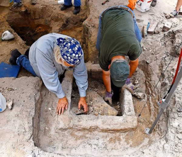 Aparecen nuevos vestigios del pasado menorquín en San Agustín