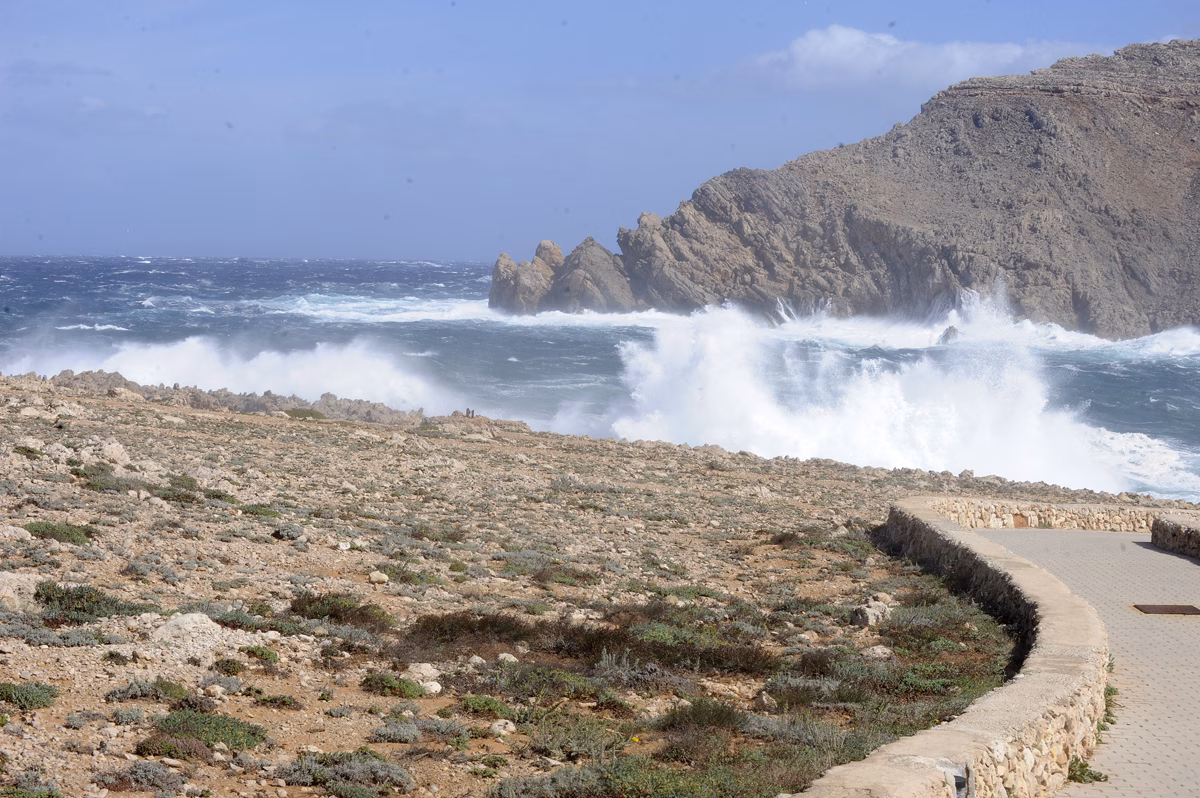 Menorca entra en alerta amarilla por viento del norte de 50 km/h