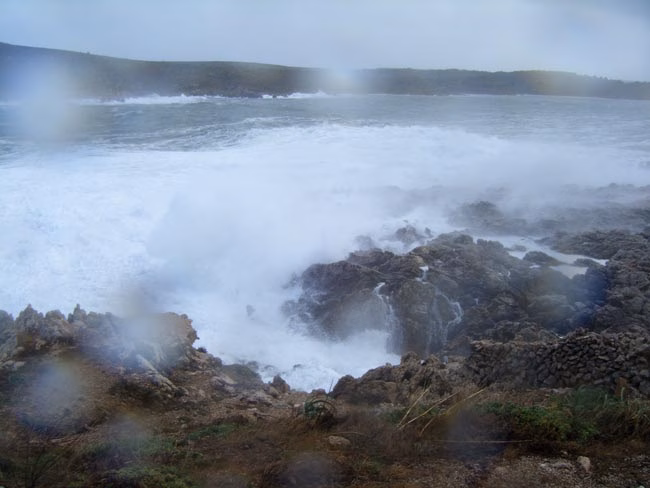 Menorca se asoma a una nueva jornada de temporal marítimo