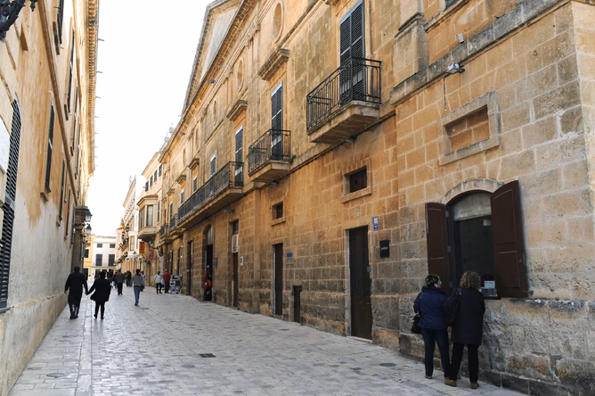 LA DOBLE INSULARIDAD DE MENORCA Y LA TRIPLE INSULARIDAD DE CIUTADELLA