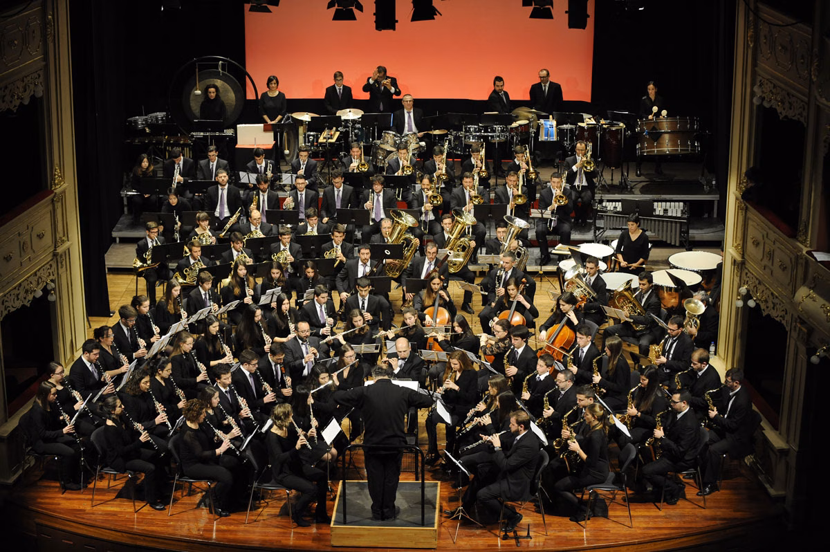 La Banda de Ferreries y los Titanes de la piedra