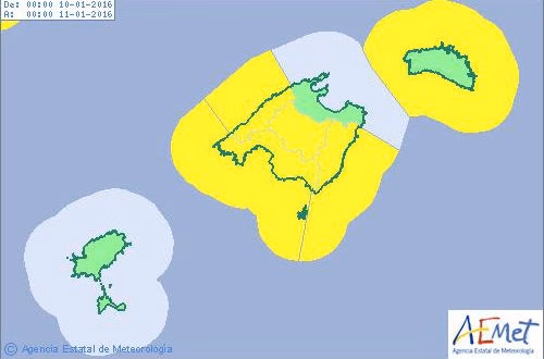 El viento vuelve con fuerza a Menorca