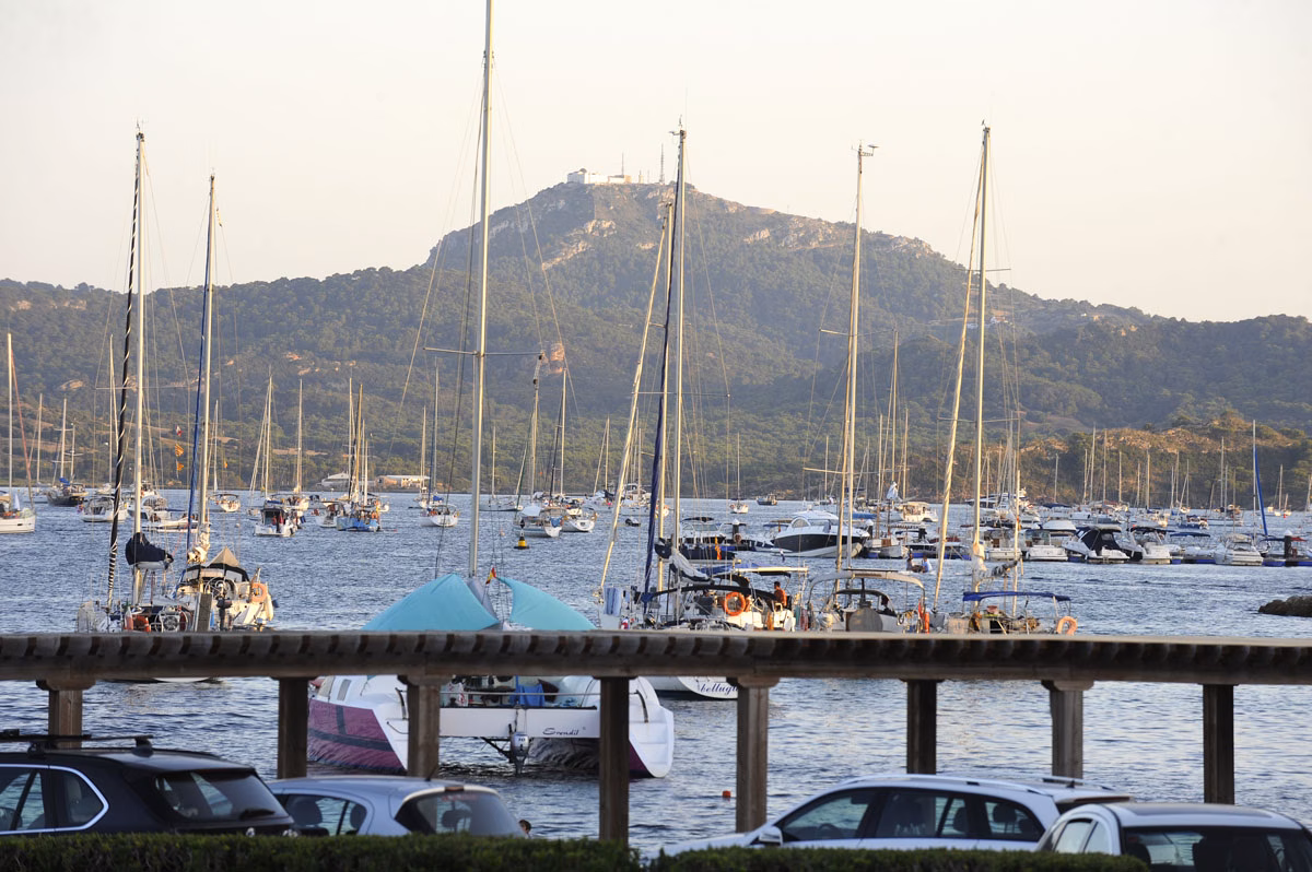 Anulan las reservas del miércoles de las boyas de Fornells y la Illa d'en Colom por el mal tiempo
