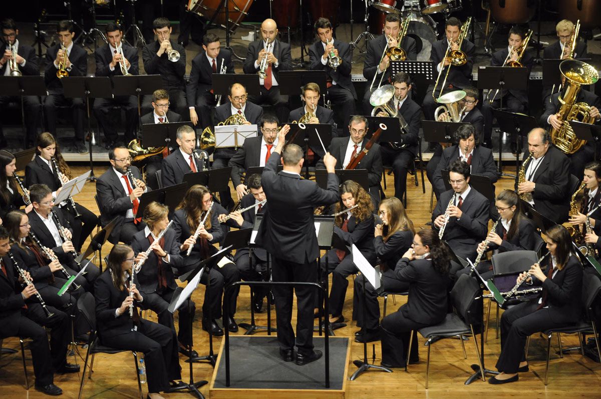 Los teatros de Maó y Es Mercadal suenan a Navidad