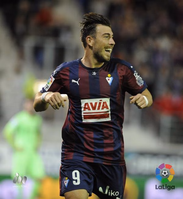Un gol y una asistencia de Enrich alimentan la histórica remontada del Eibar en Copa