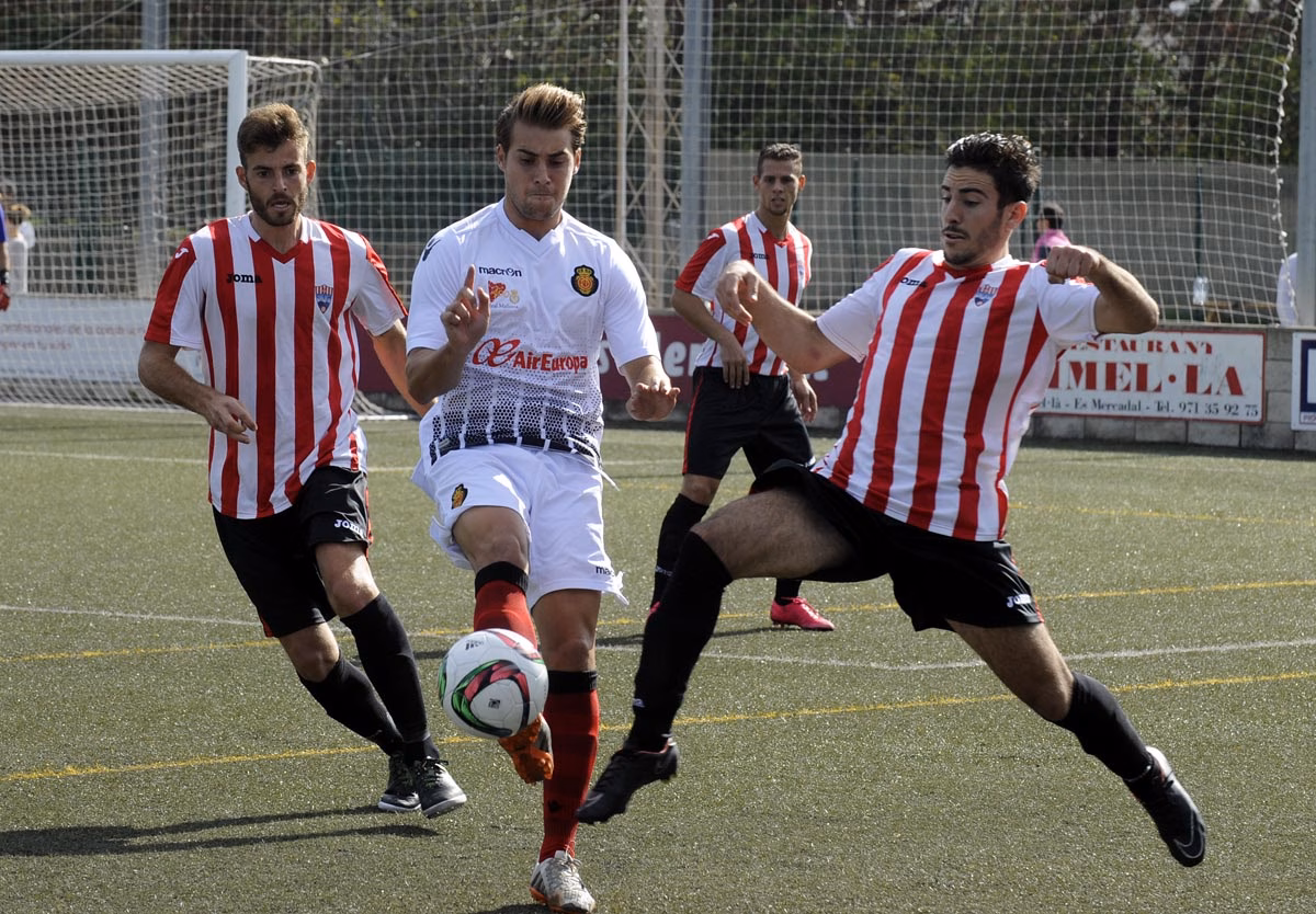 El Mercadal no se detiene y también abate al Mallorca B