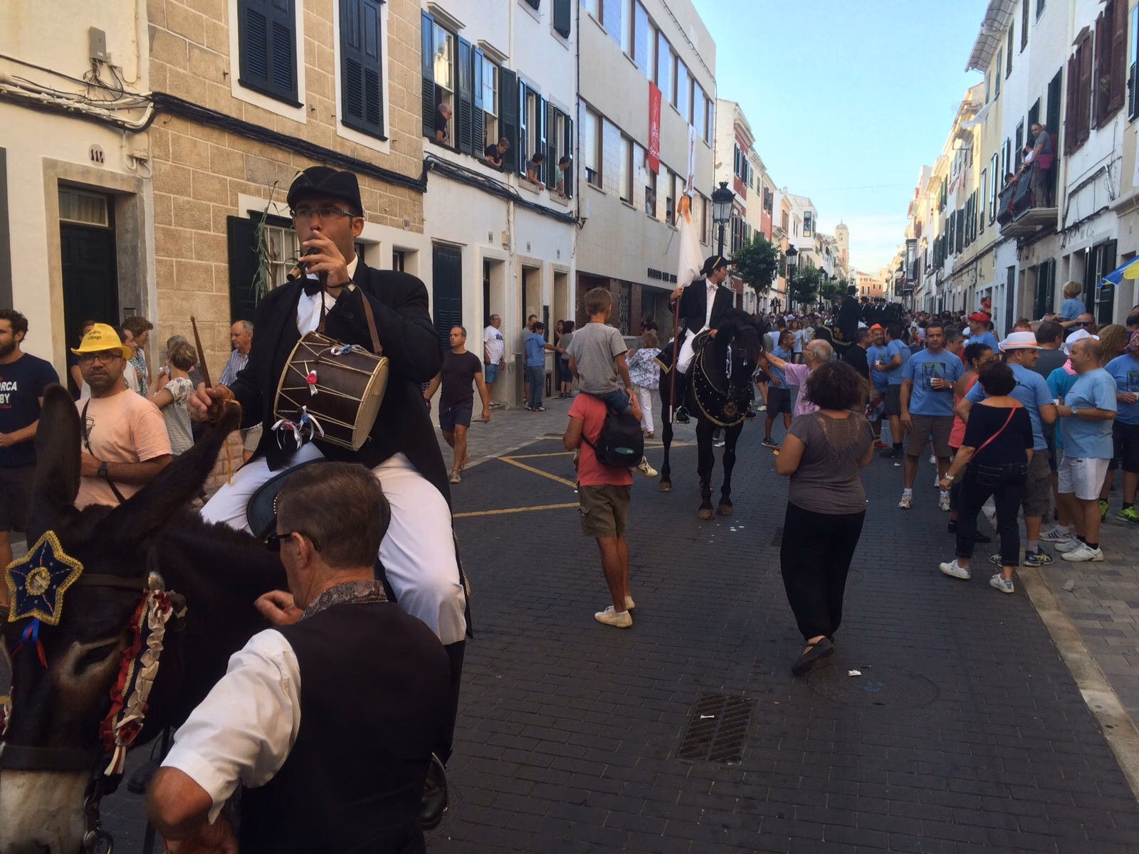 El 'fabioler' ya conduce la fiesta