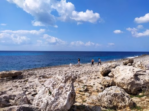 Lunes soleado en Menorca con máximas de hasta 30 grados