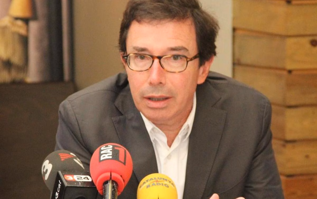 El poeta Àlex Susanna inaugura las Tertúlies d'estiu de Es Mercadal