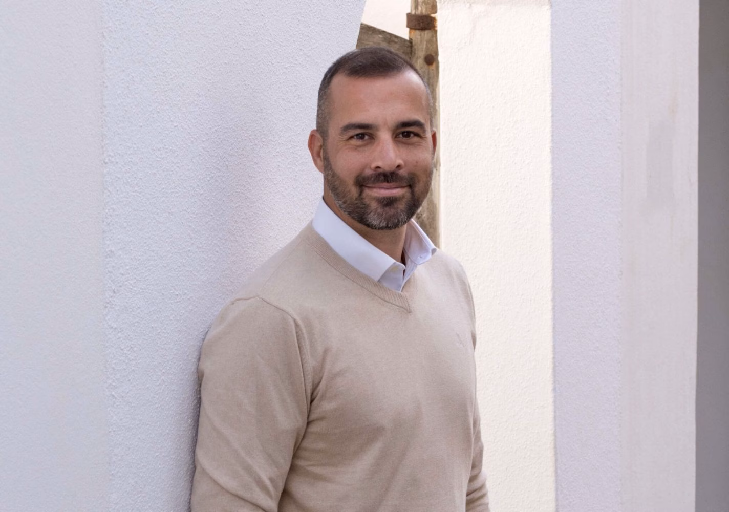 El PSOE pide la dimisión de Antoni Riera por empujar al portavoz socialista Jesús Gomila