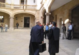 Los testigos denuncian que el acusado de matar a Joan Mascaró le amenazó con un hacha y un cuchillo seis días antes