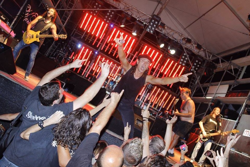 El tributo a AC/DC de The Billy Young Band vuelve a Menorca