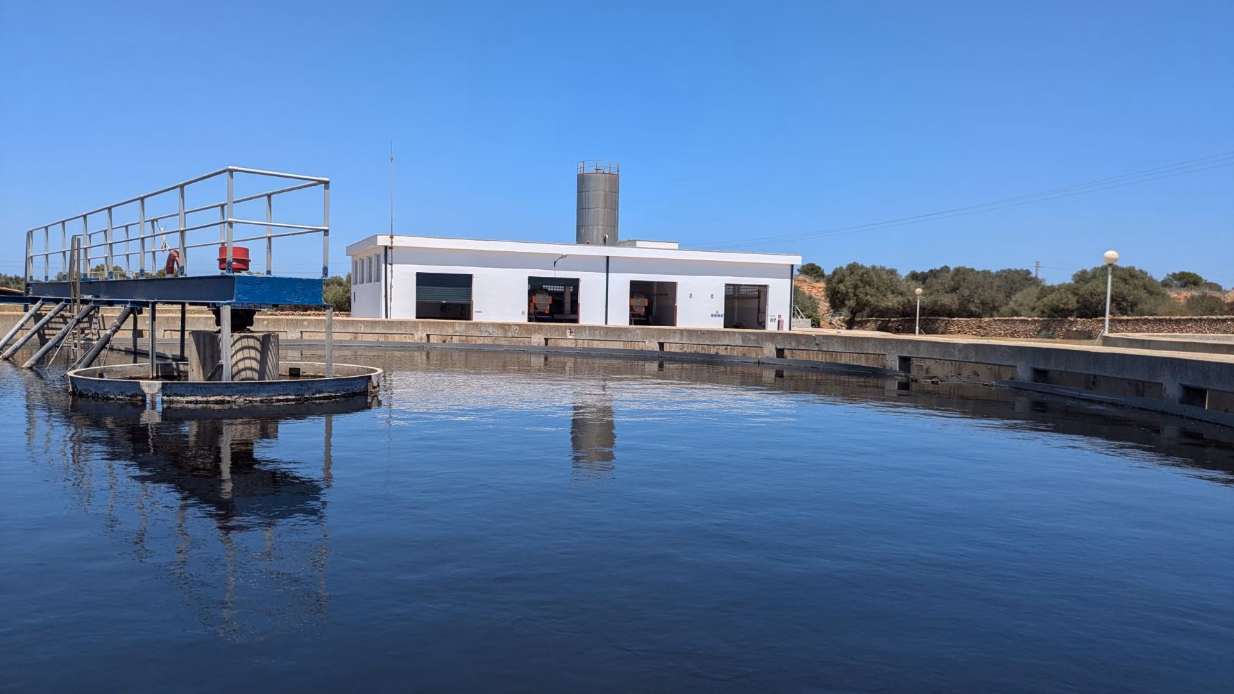 Govern y Ajuntament vigilan la ampliación de la depuradora de Ciutadella