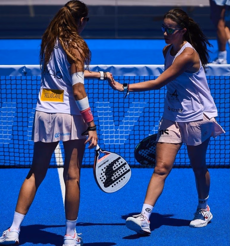 Gemma Triay y Claudia Fernández alcanzan las semifinales de Málaga