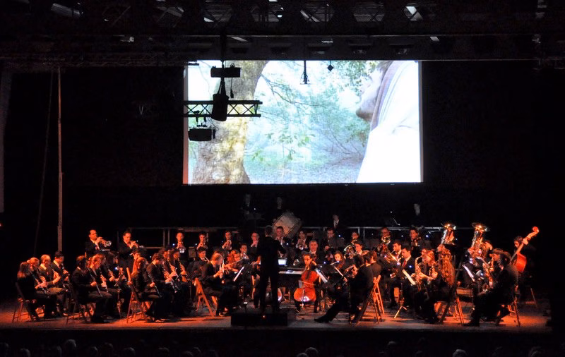 65 voces y 75 músicos para la Navidad de la Banda de Ciutadella