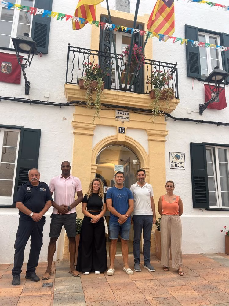 Es Mercadal incorpora tres nuevos policías locales