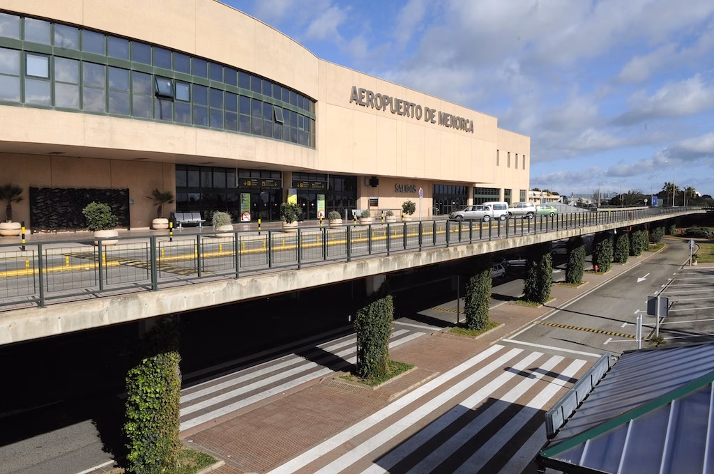 Una mujer alemana fallece en el Aeropuerto de Menorca