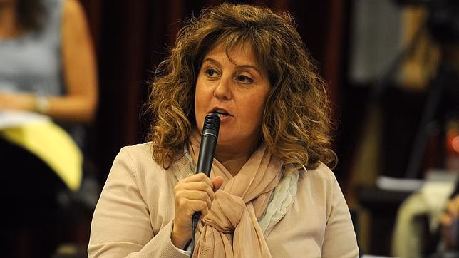 El Govern niega que haya despedido a once inspectores educativos