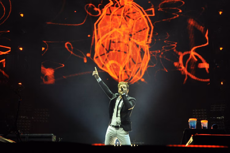 Añoranza de "Bulería" y "Corazón latino"