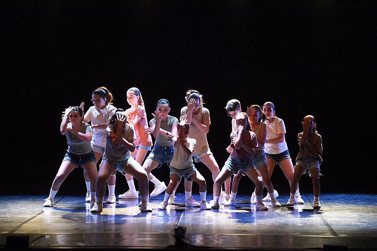 (Fotos) Alba Estudi de Dansa presenta "Un viatge sense mapa"