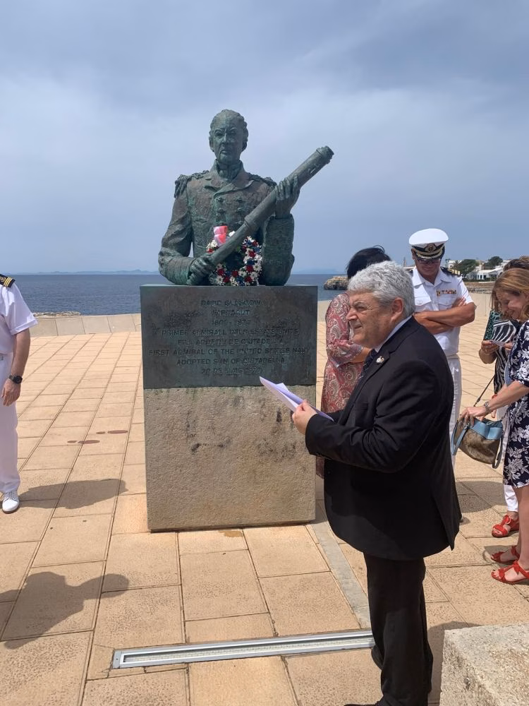 (Fotos) EEUU busca fecha fija para el homenaje al Almirante Farragut en Menorca