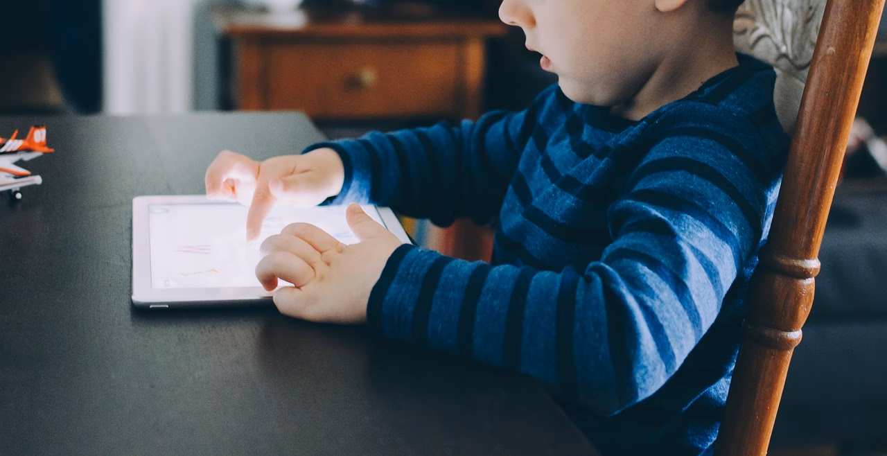 Aumenta el número de centros escolares en Menorca que se replantean cómo usar la tecnología