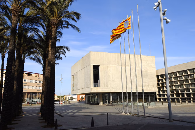 El Consell lleva a pleno una modificación de crédito de 11'5 millones para pagar inversiones