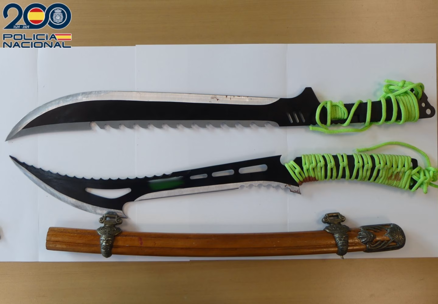 Detenido en Ciutadella por agredir a dos jóvenes con un machete y lesionar a un policía