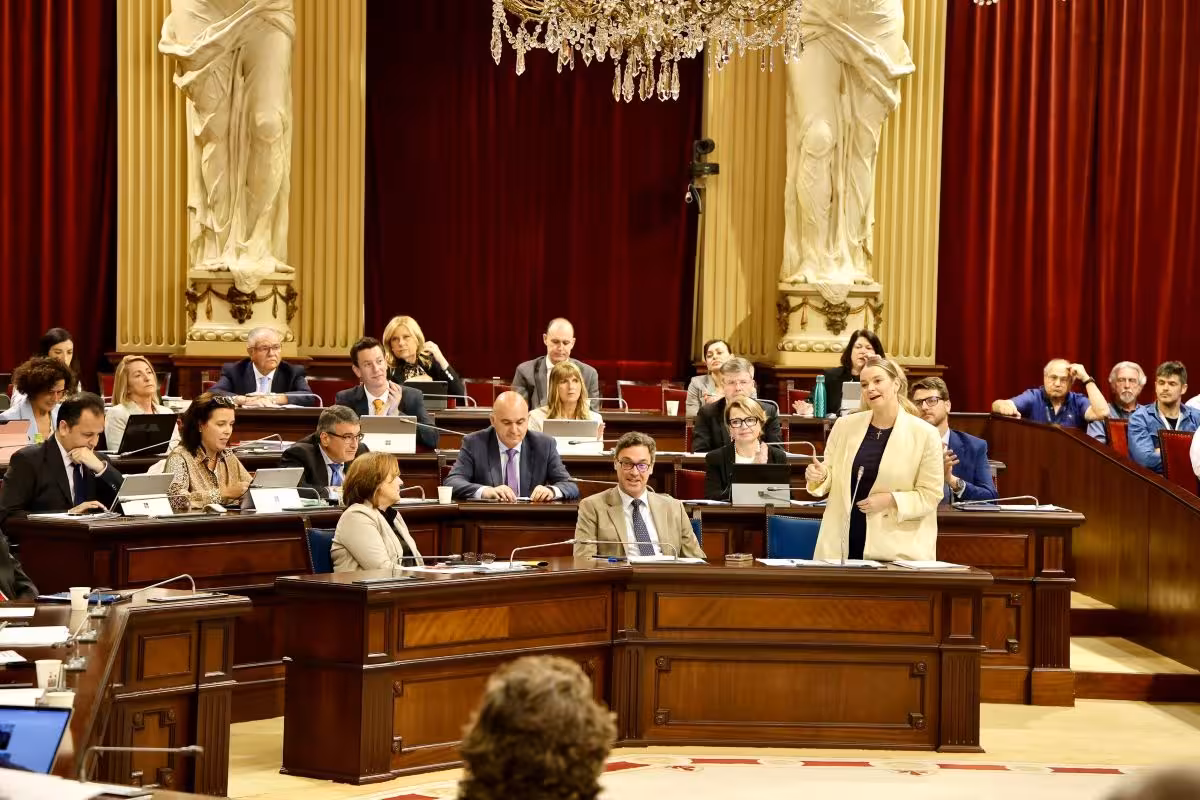 La oposición pedirá al Govern en el Parlament un balance de los dos años de legislatura