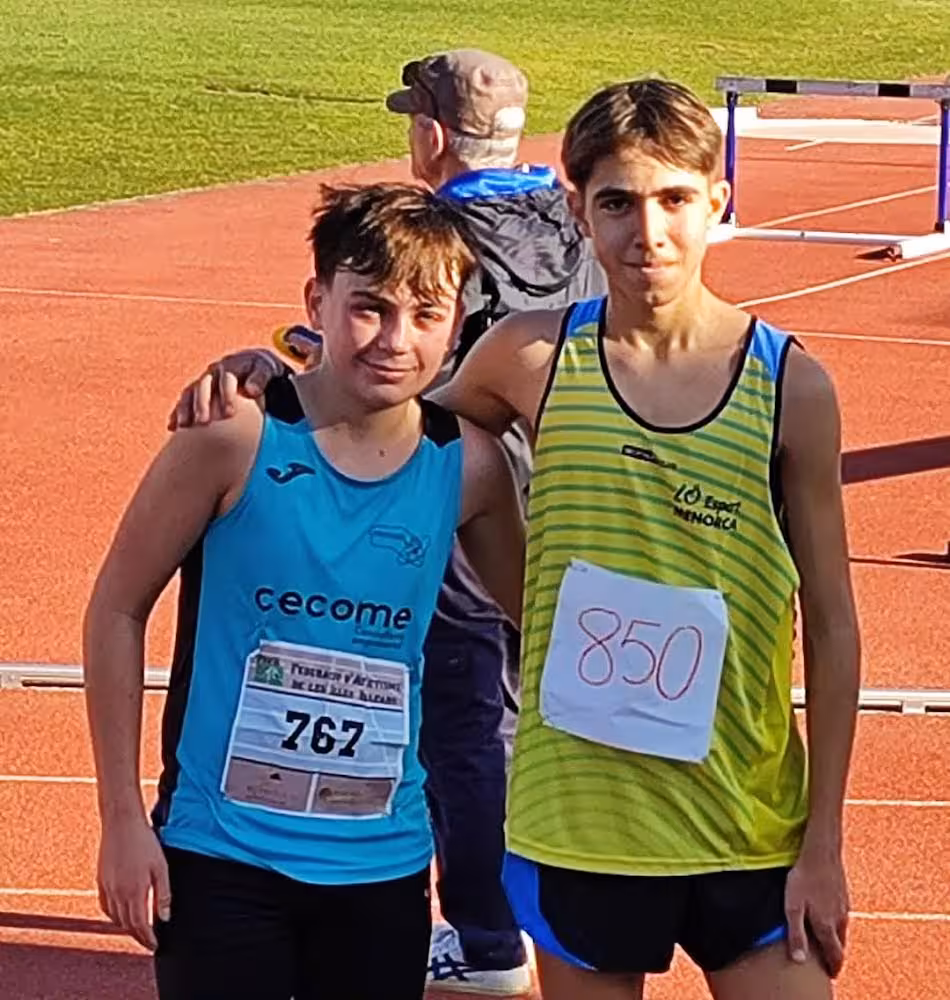 Izan Sánchez bate el récord de Menorca en los 5.000 metros marcha en Palma