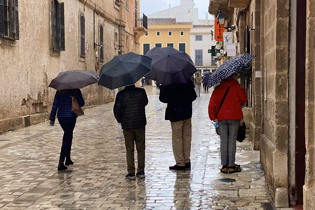 Continúa la alerta naranja en Menorca debido a las fuertes precipitaciones