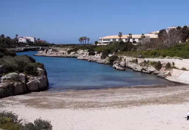 Ciutadella cierra todas sus playas por la alerta naranja ante la DANA