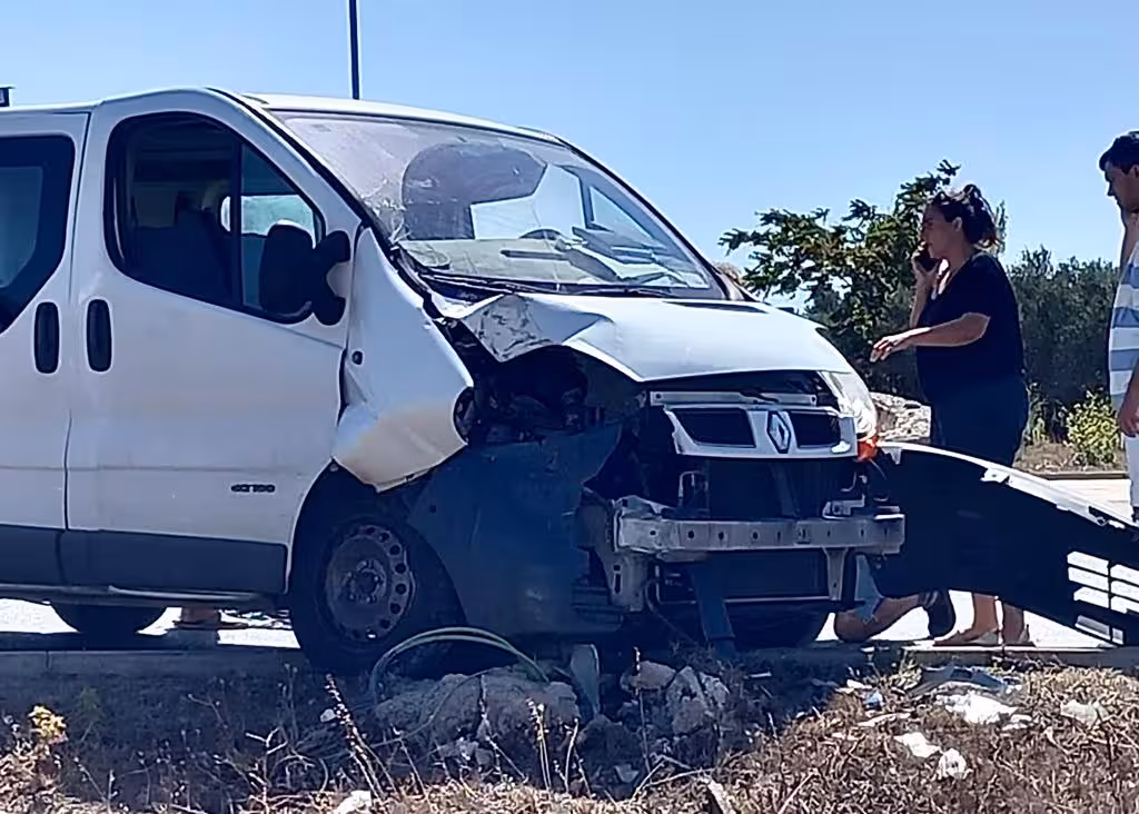 (Fotos) Dos accidentes de tráfico entre Sant Lluís y Maó